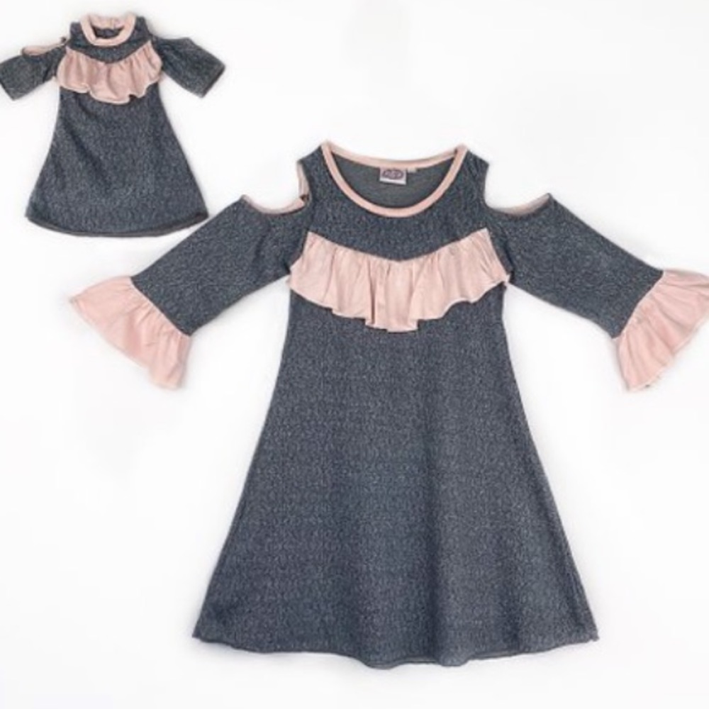 Girls dress W/ matching doll dress